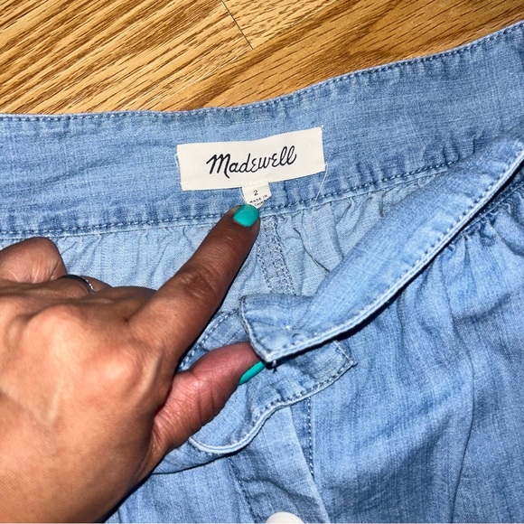 Madewell front button skirt size 2 - Picture 4 of 5